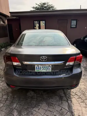 Toyota Avensis 2.0 Advanced Automatic 2012 Gray