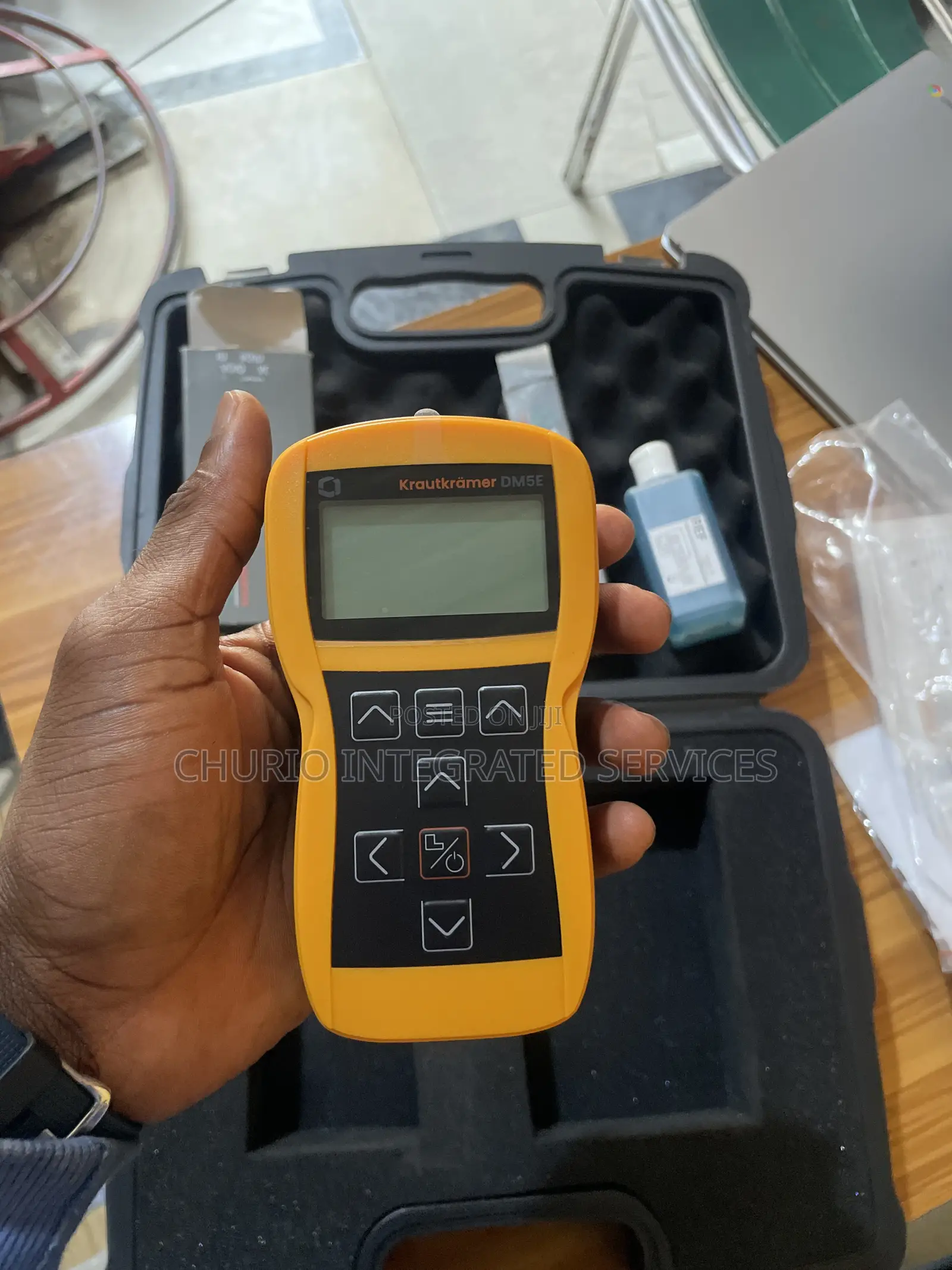Ultrasonic Thickness Gauge