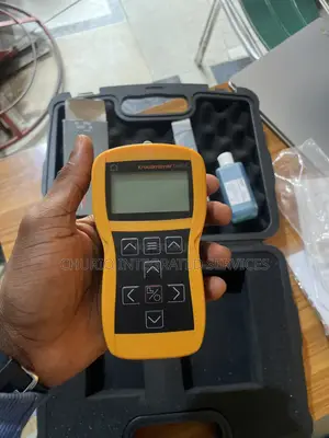 Ultrasonic Thickness Gauge