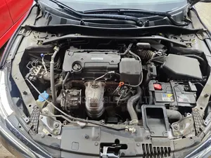 Honda Accord Sport SE 4dr Sedan FWD (2.4L 4cyl 2A) 2017 Gray