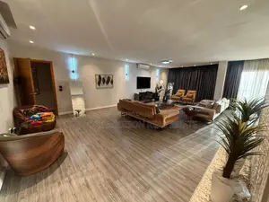 3 Bedroom Waterfront Apartment