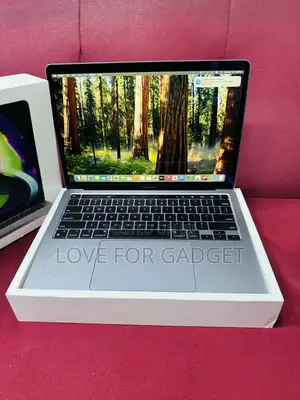 Laptop Apple MacBook Pro 2021 M1 8GB Apple M1 SSD 256GB
