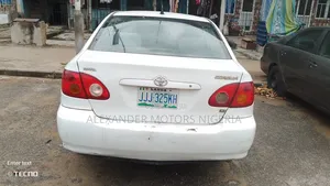 Toyota Corolla 2004 White