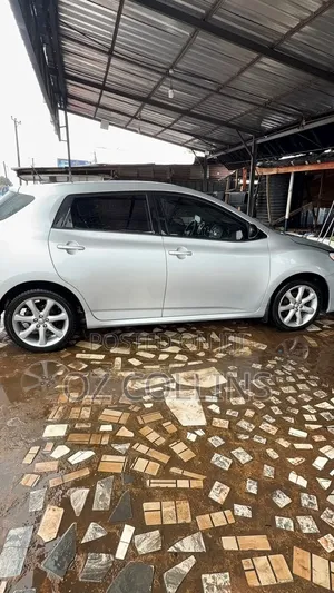 Toyota Matrix 2013 Silver