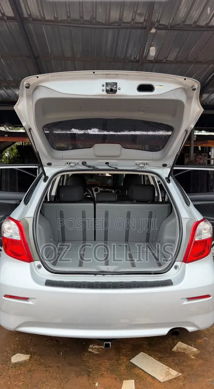 Toyota Matrix 2013 Silver