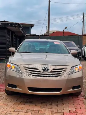 Toyota Camry 2008 Gold