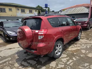 Toyota RAV4 2.5 Limited 2010 Red