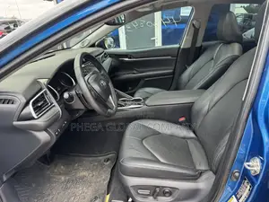 Toyota Camry XSE (2.5L 4cyl 8A) 2019 Blue