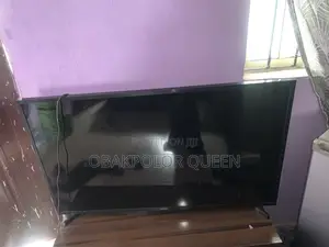Clean Used Samsung 43-Inch Smart Full
Hd TV (Ua43t5300au)