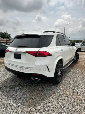 Mercedes-Benz GLE-Class 2021 White