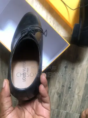 Black LV Shoe