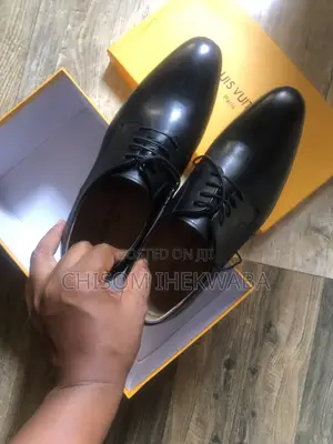 Black LV Shoe