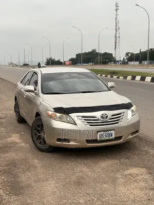 Toyota Camry LE 4dr Sedan (2.4L 4cyl 5A) 2008 Gold