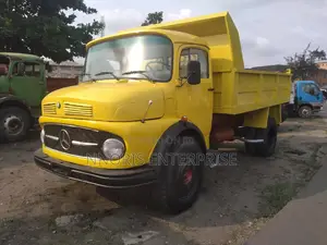 First Class Tokunbo Mercedes Benz 911 Tipper No Auxiliary
