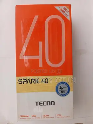 Tecno Spark 40 256 GB Silver
