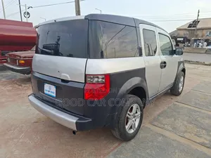 Honda Element 2004 Silver