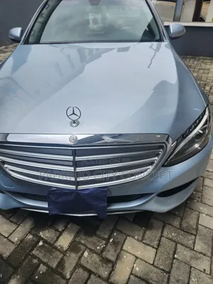 Mercedes-Benz C300 Luxury 4dr AWD 4Matic Sedan (2.0L 4cyl 7A) 2015