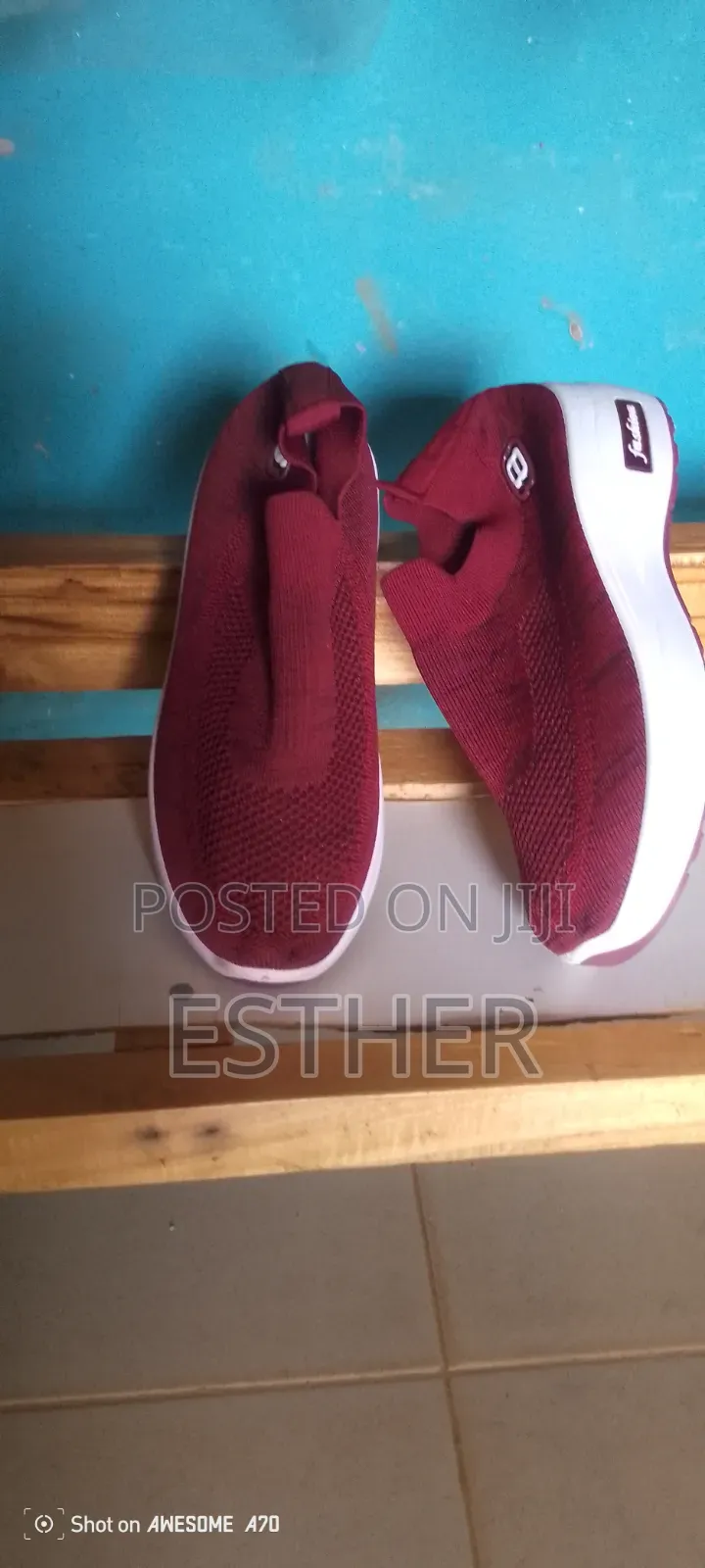 Stock Sneaker