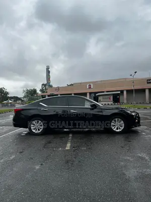 Nissan Altima 2021 Black