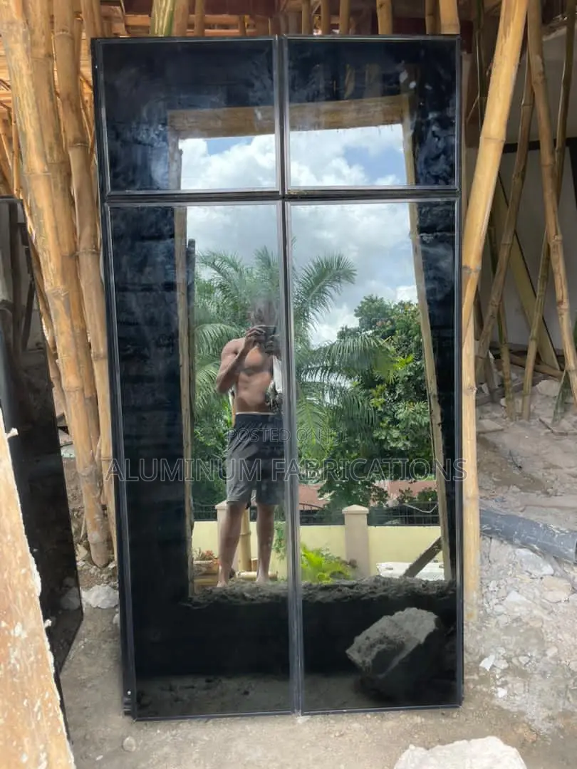 Frameless Window