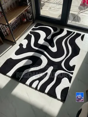 Abstract Swirl Monochrome Center Rug