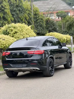 Mercedes-Benz GLE-Class 2016 Black