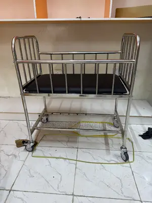 Foreign Hospital Baby Cut Bed