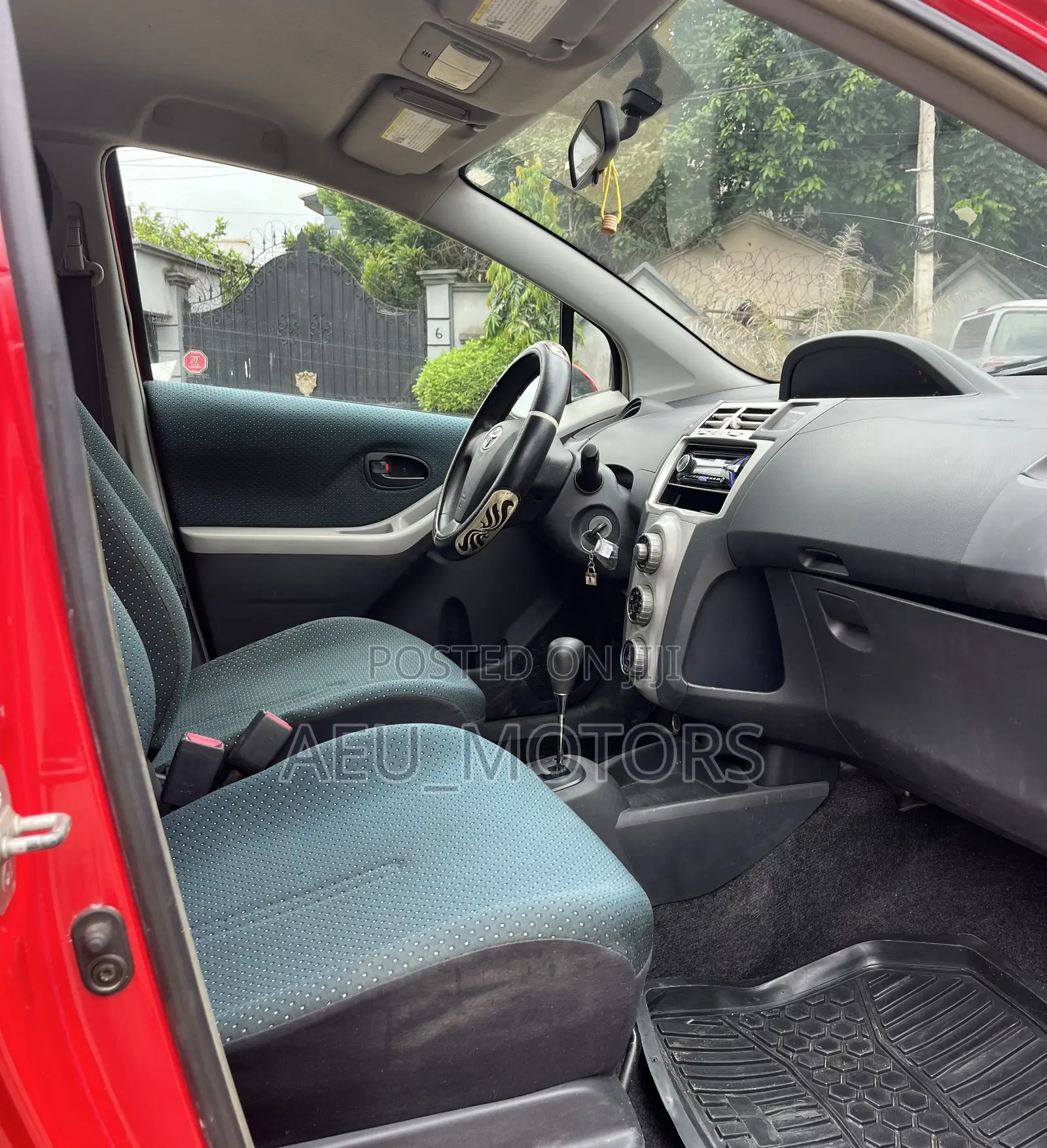 Toyota Yaris 2006 Red