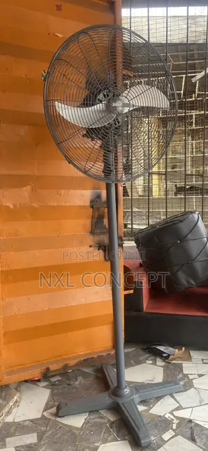 Heavy-Duty Standing Fan – Powerful Airflow Durable Design