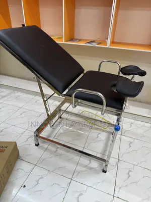 Four Leg Delivery Bed Foreign