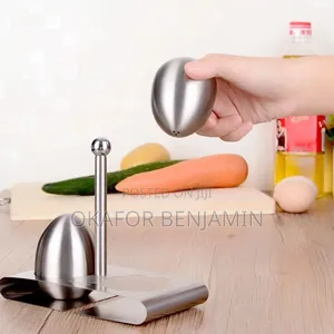 Stainless Steel Quality Egg Shaped Salt and Pepper Shaker