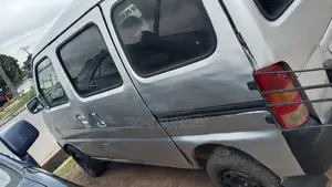Suzuki Every 2010 Silver