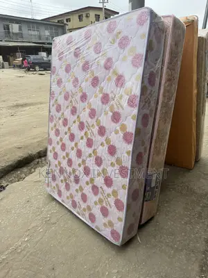 4.5 by 6 Best 10inches Semi Orthopedic Mattress.