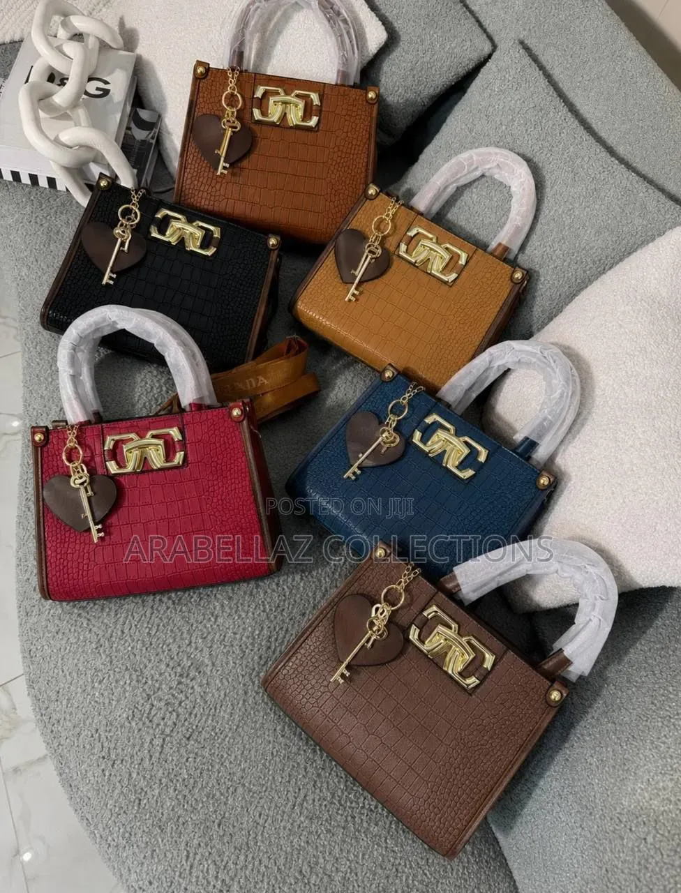 Quality Female Handbag P13