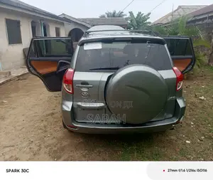 Toyota RAV4 2007 Green