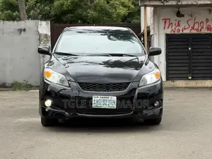 Toyota Matrix Hatchback FWD (1.8L 4cyl 5M) 2009 Black