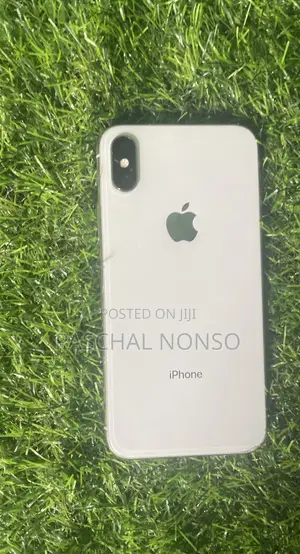 Apple iPhone X 64 GB White