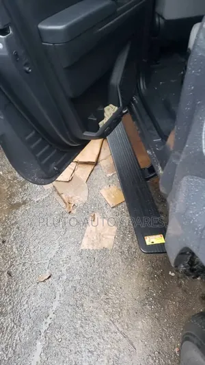 Automatic Foldable Side Step (Electric) Tacoma 2025