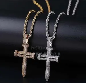 Twist Chain With Pendant