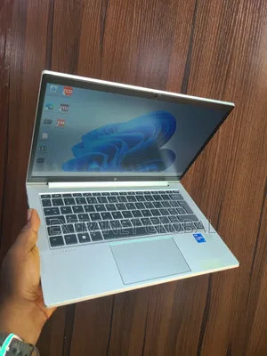 Laptop HP EliteBook 830 G8 16GB Intel Core i7 SSD 512GB