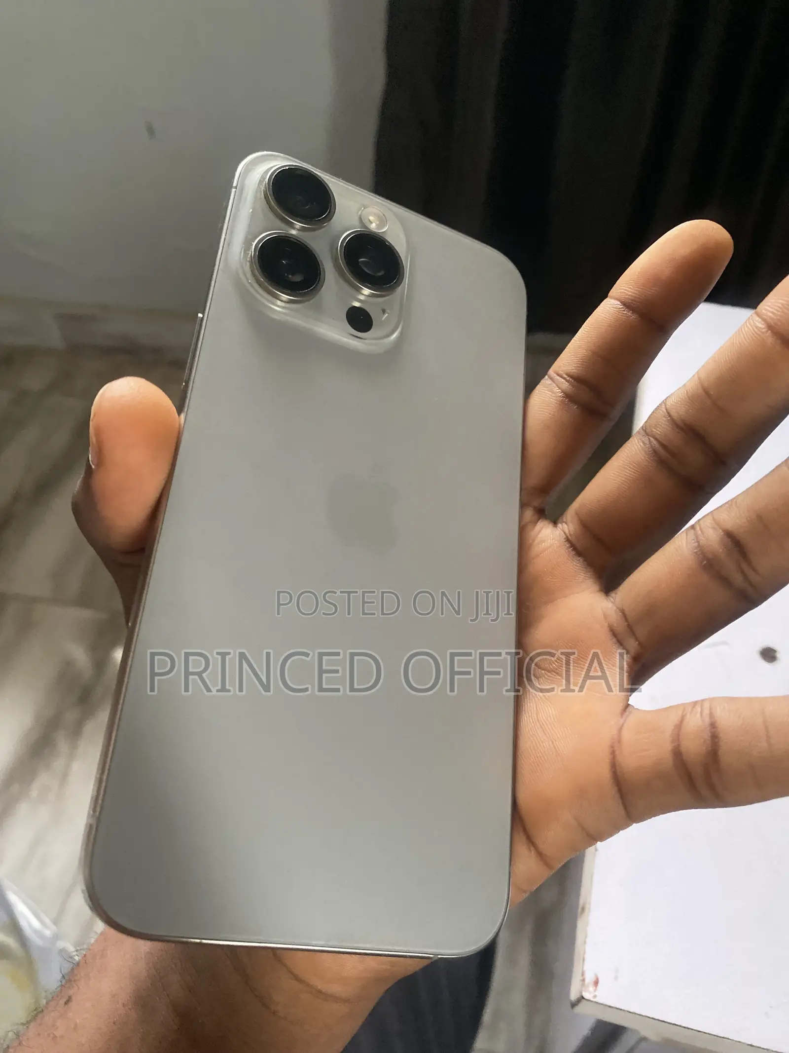 Apple iPhone 15 Pro Max 256 GB Silver