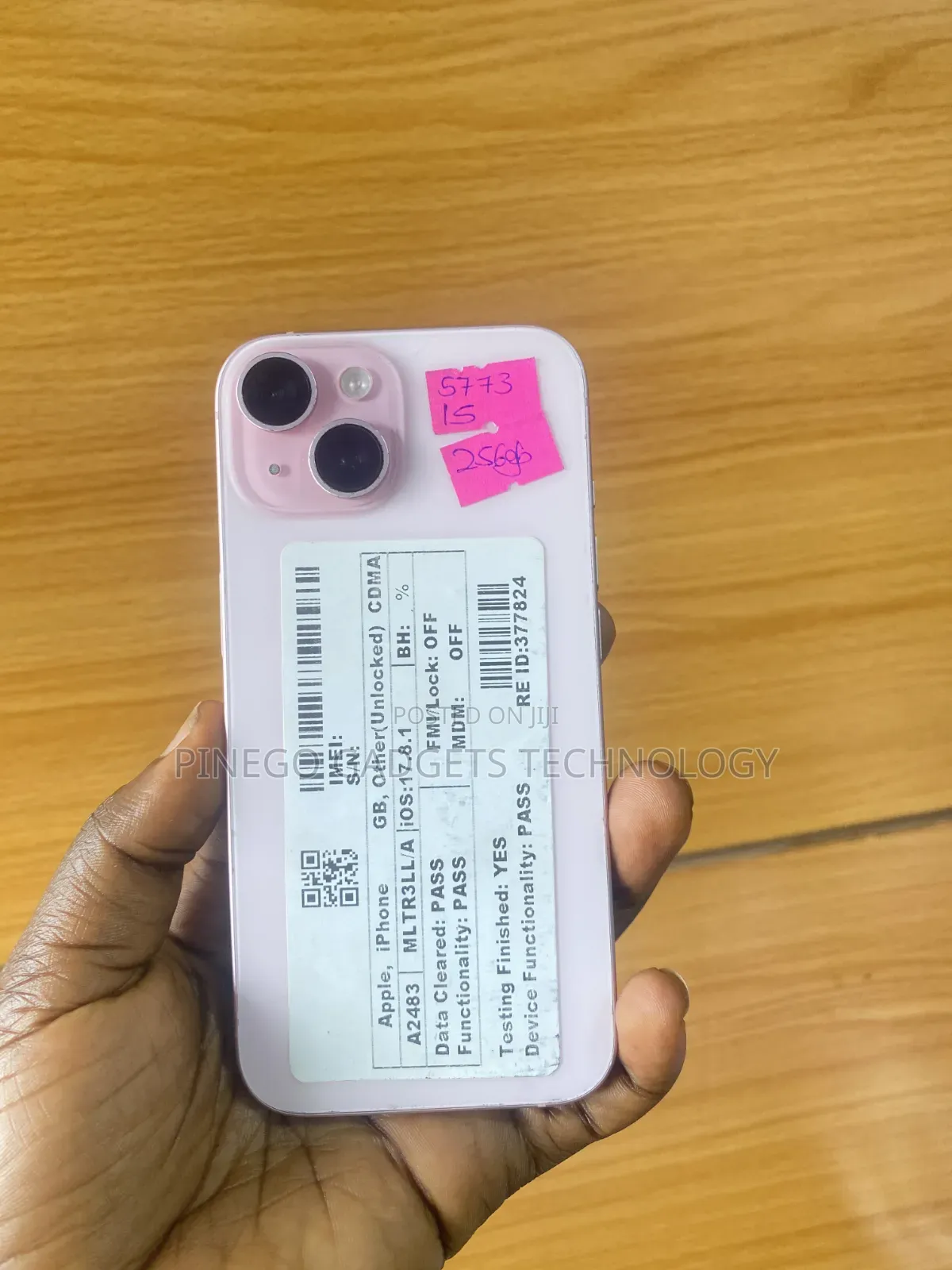 Apple iPhone 15 256 GB Pink