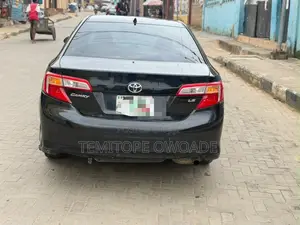 Toyota Camry LE 4dr Sedan (2.5L 4cyl 6A) 2012 Black