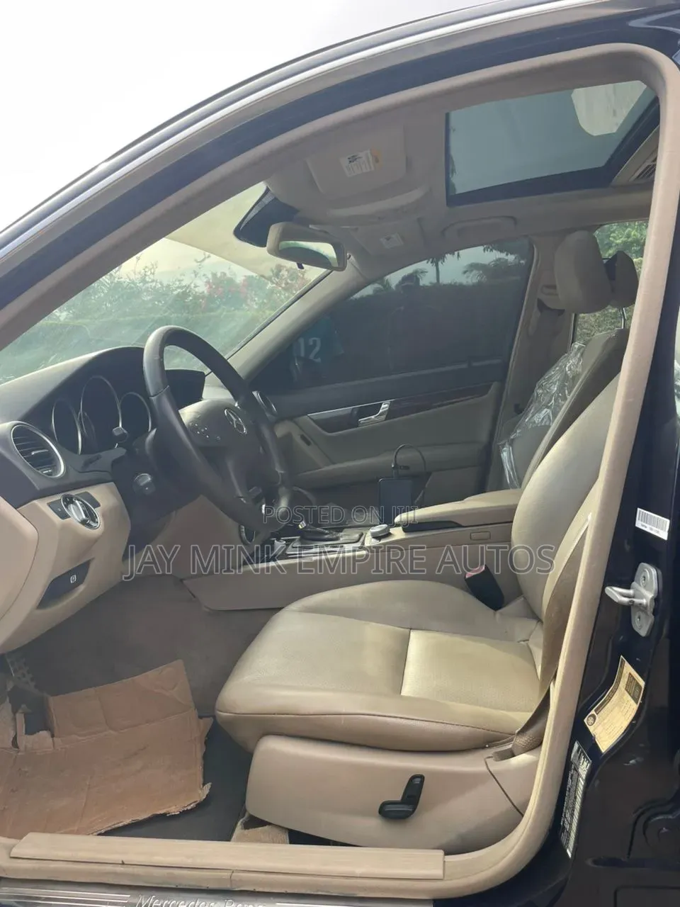 Mercedes-Benz C300 2011 Blue