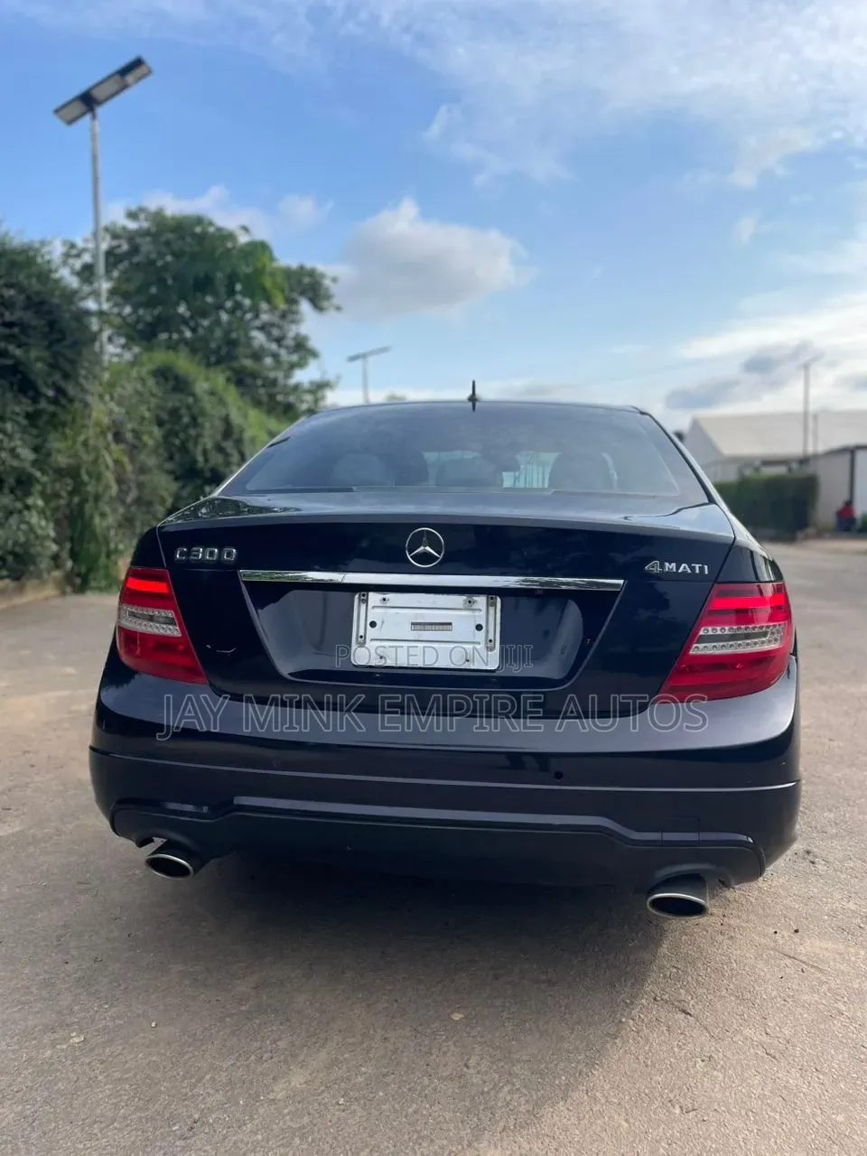 Mercedes-Benz C300 2011 Blue