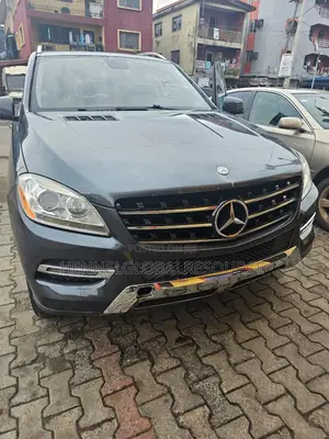 Mercedes-Benz M Class ML 350 4Matic 2012 Gray