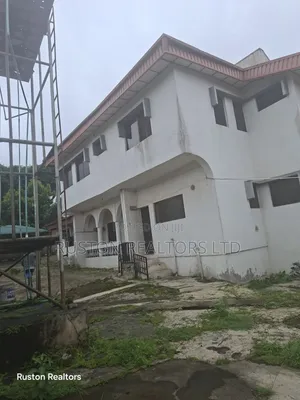 6bdrm House in Agodi for sale