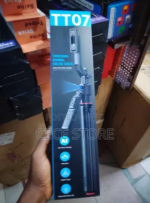 C17 Ai Tracking Tripod