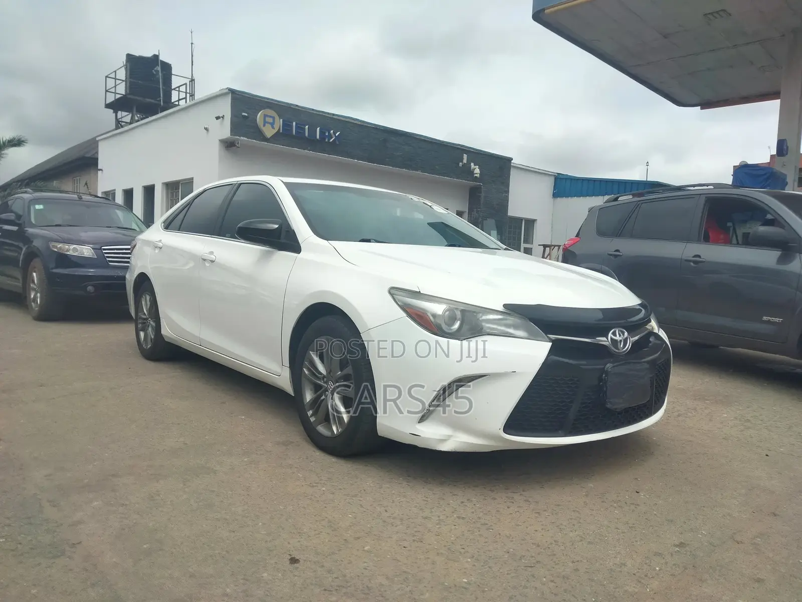 Toyota Camry 2017 White