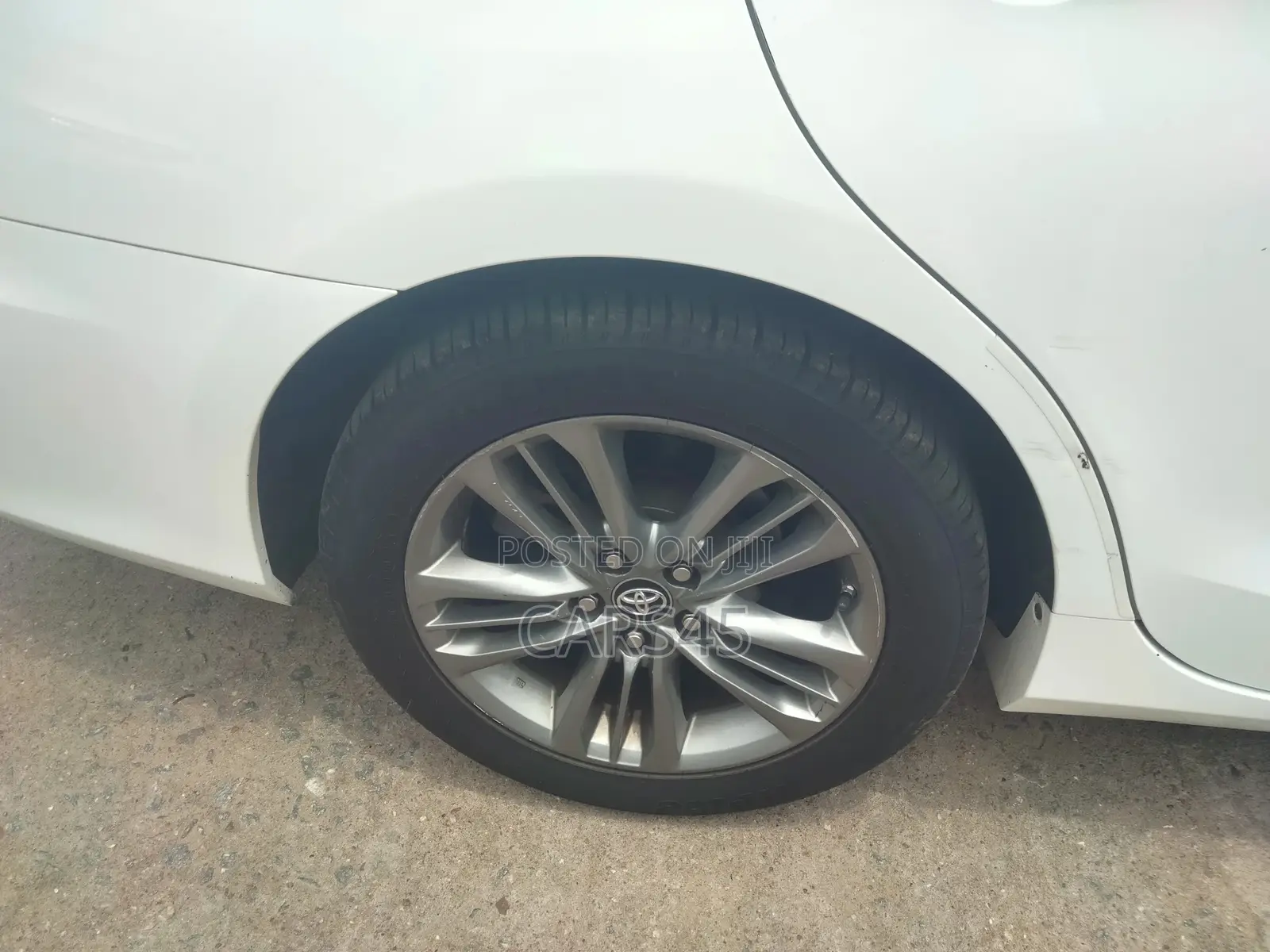 Toyota Camry 2017 White